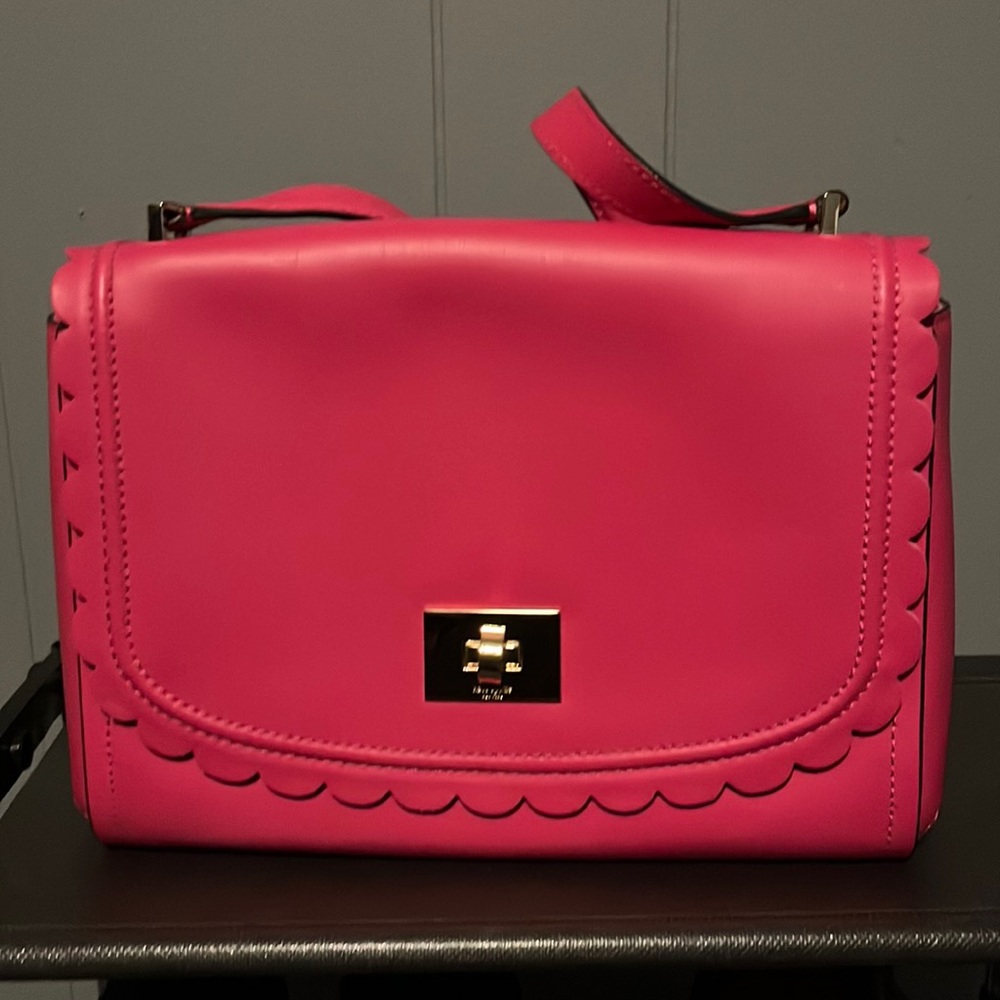 Kate Spade Crossbody bag, color: pink; adjustable strap; gold clasp closure
